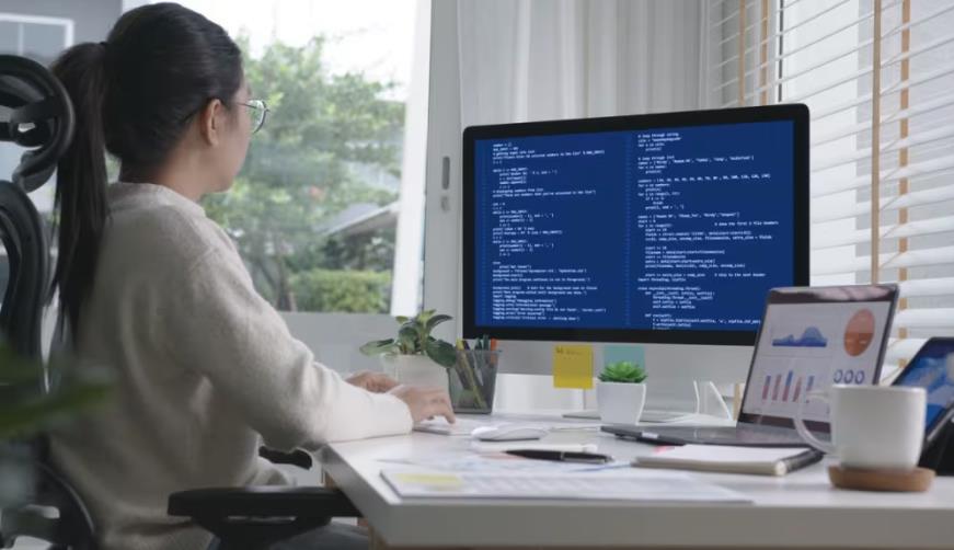 小金县企业数字化解决方案：机器学习赋能商业模式升级的核心路径